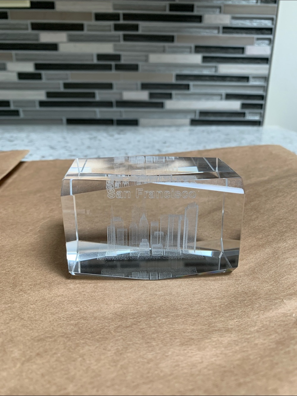Beautiful & Collectible San Francisco Crystal Home Decor. Pre-Owned. Size: 3x2.